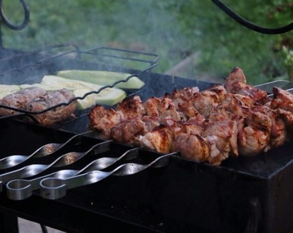 Lamb Kebab That Truly Shines on the Weber Original Kettle Premium 22